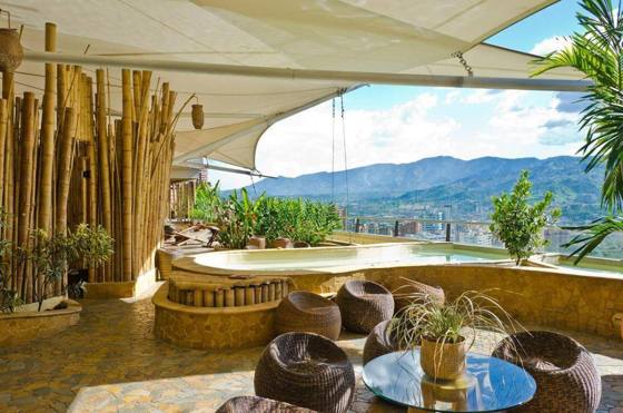Diez Hotel Categoria Colombia in El Poblado, Medellín