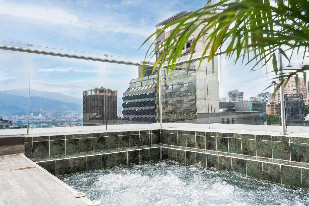 Glow Medellín in El Poblado, Medellín