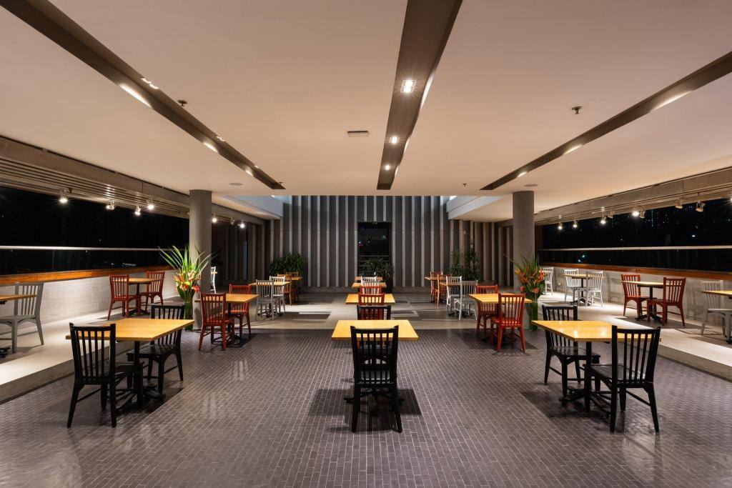 Holiday Inn Express & Suites Medellin by IHG in El Poblado, Medellín