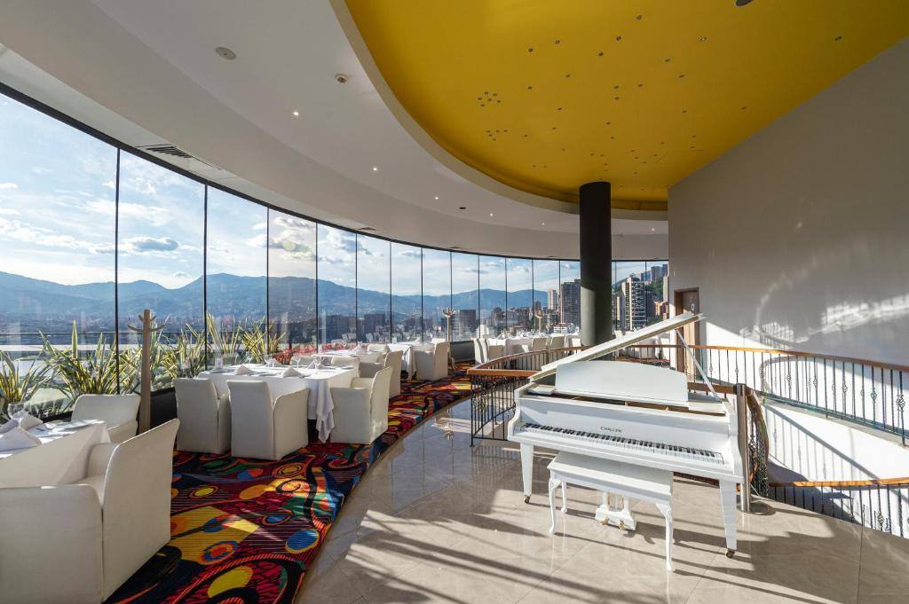 Hotel Dann Carlton Medellin in El Poblado, Medellín