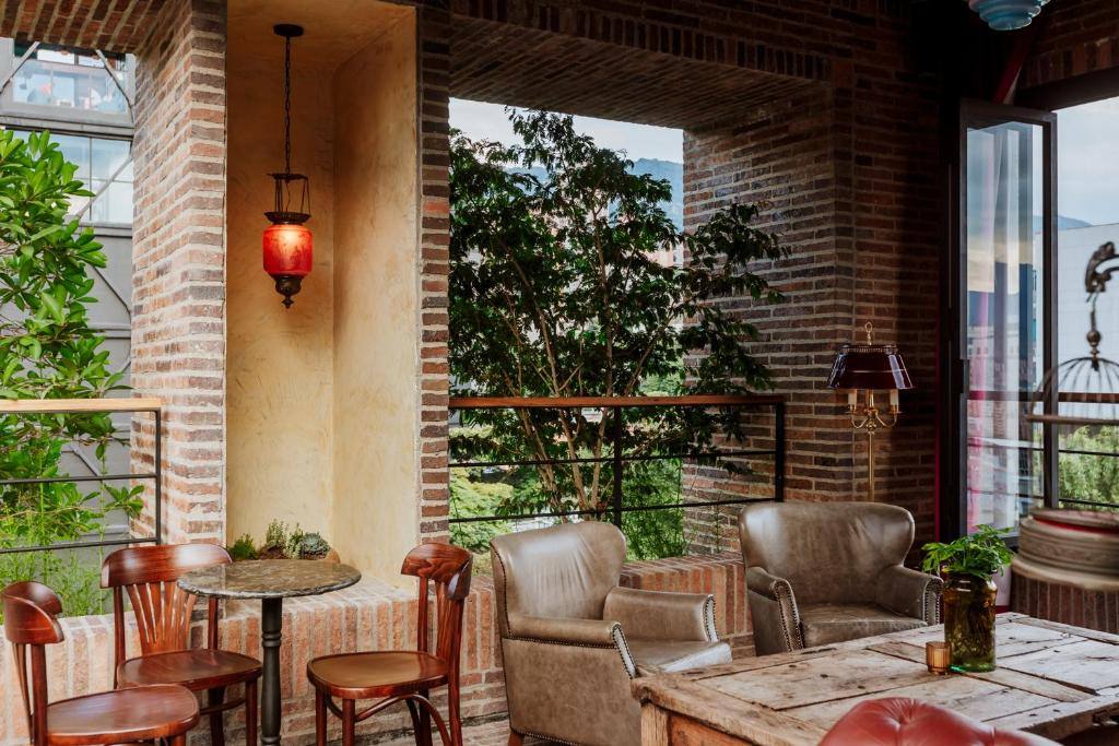 Hotel El Zarzo in El Poblado, Medellín