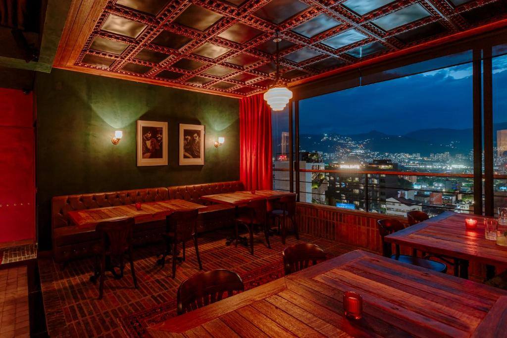 Hotel El Zarzo in El Poblado, Medellín