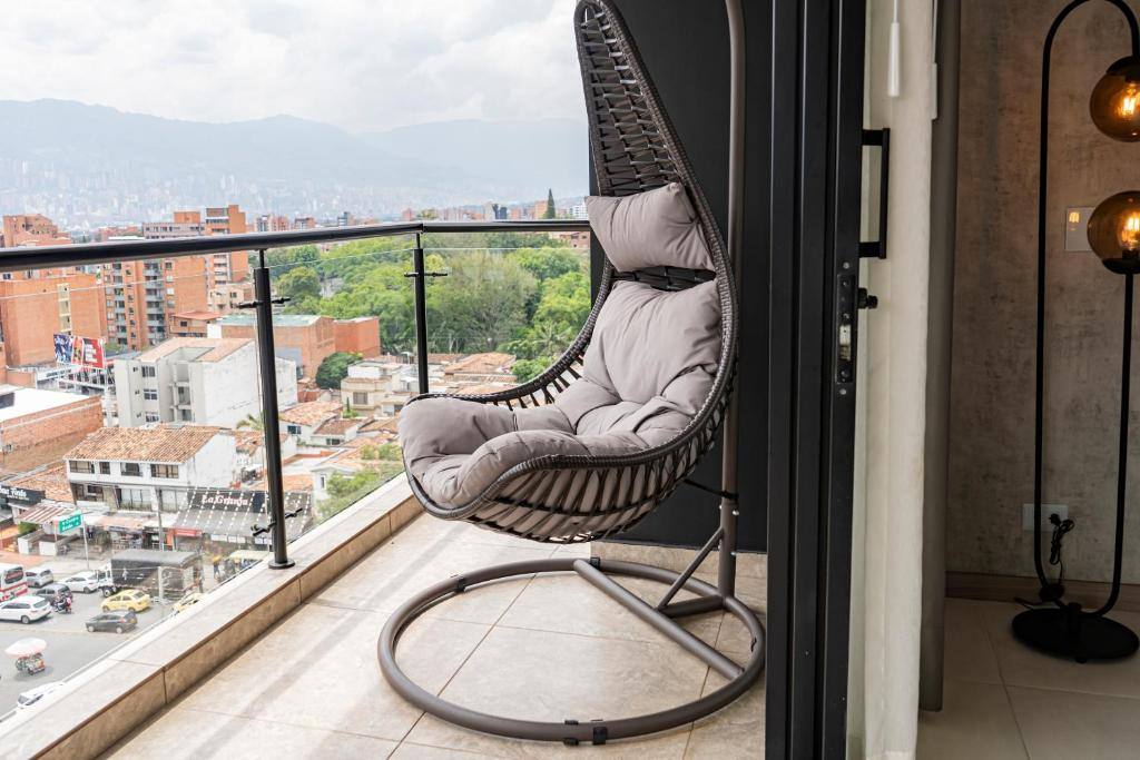 Luxury Suites Gema By Cadissa in Laureles and Estadio, Medellín