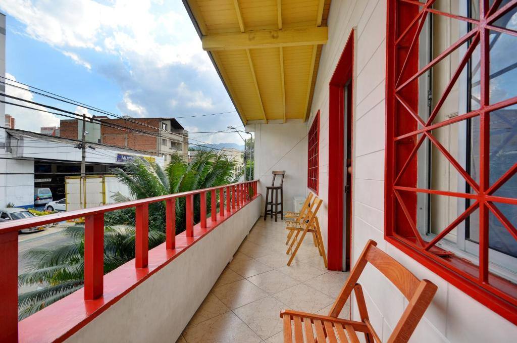 The Wandering Paisa in Laureles and Estadio, Medellín