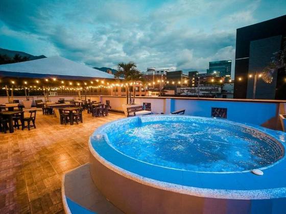 Tik Hotel Medellin in El Poblado, Medellín