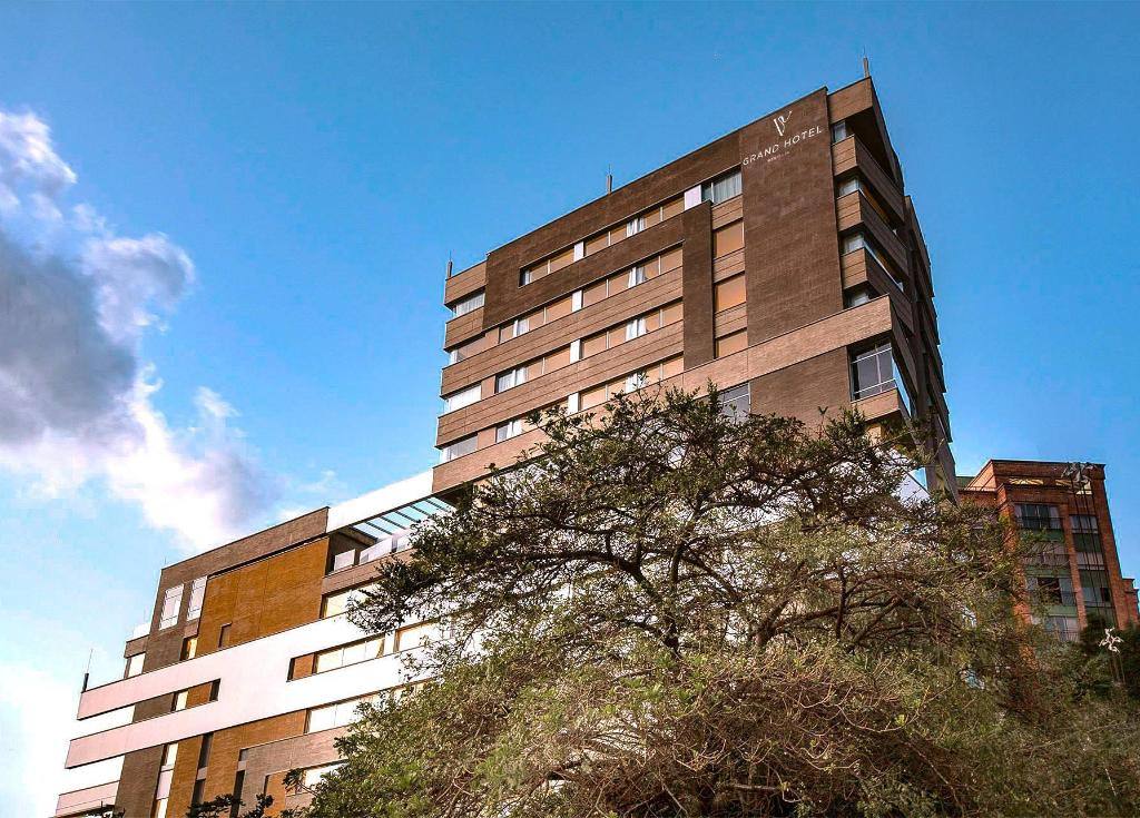 V Grand Hotel Medellin A Member Of Radisson Individuals in El Poblado, Medellín