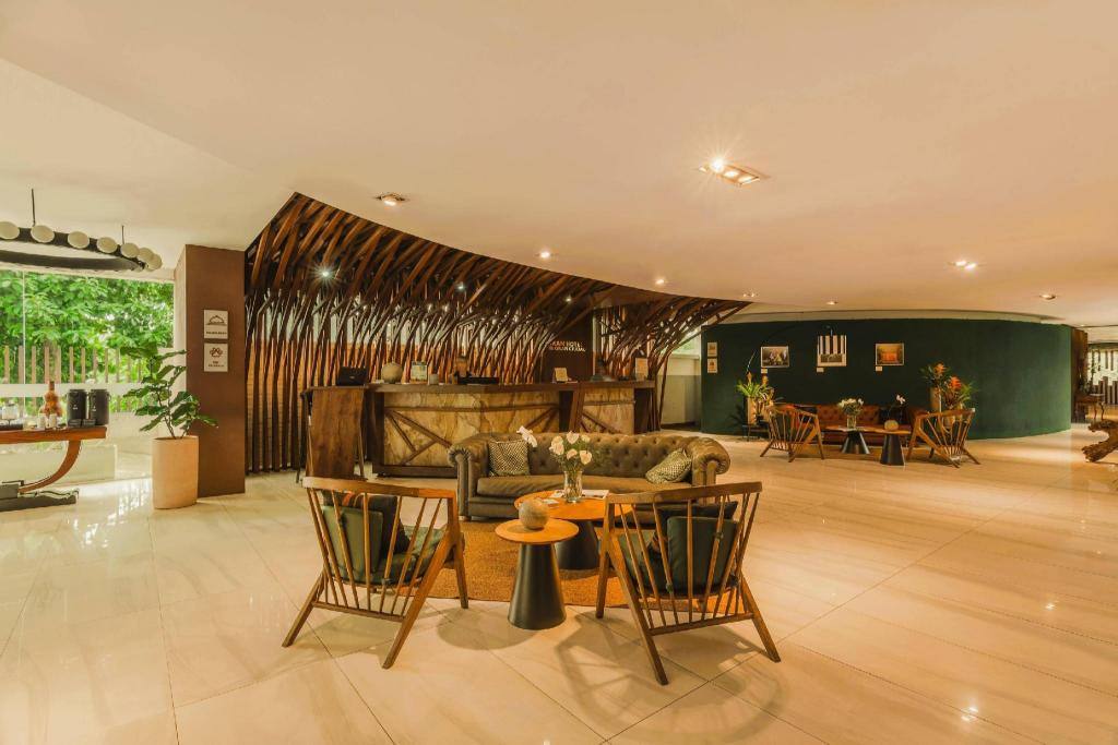 V Grand Hotel Medellin A Member Of Radisson Individuals in El Poblado, Medellín