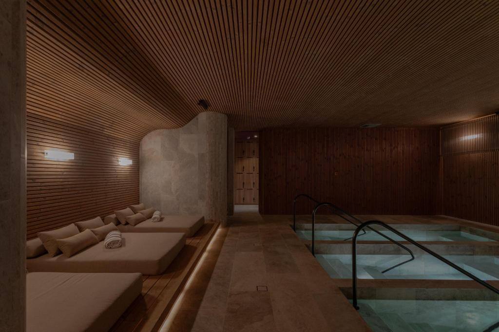 Wake Medellin, a Member of Design Hotels in El Poblado, Medellín