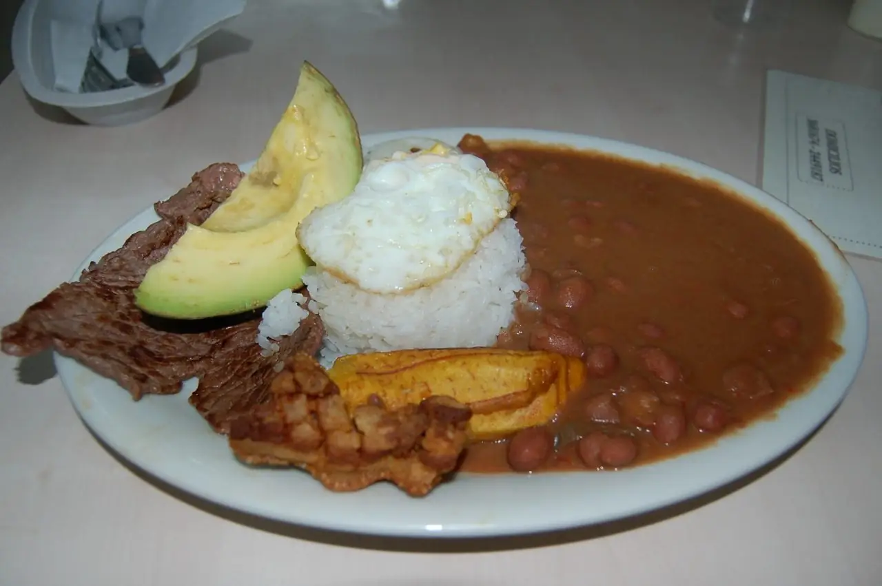 A bandeja paisa