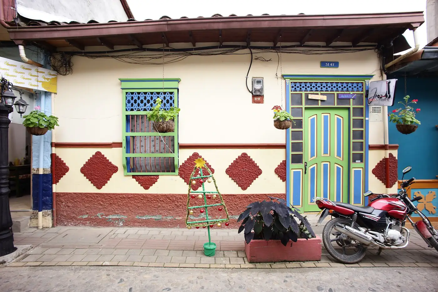 Painted façades in Guatapé