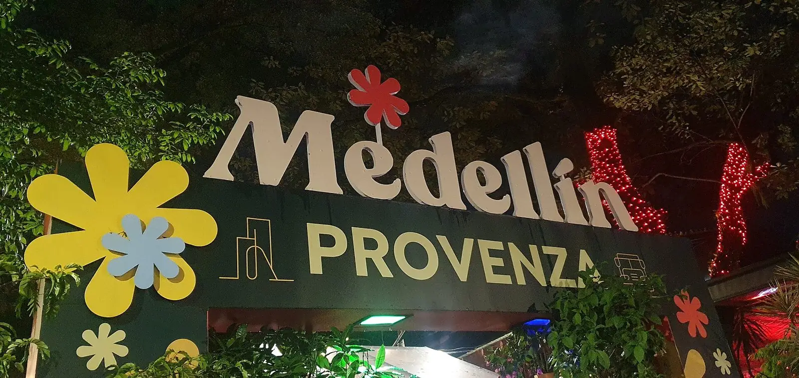 Carrera 35 in Provenza, El Poblado