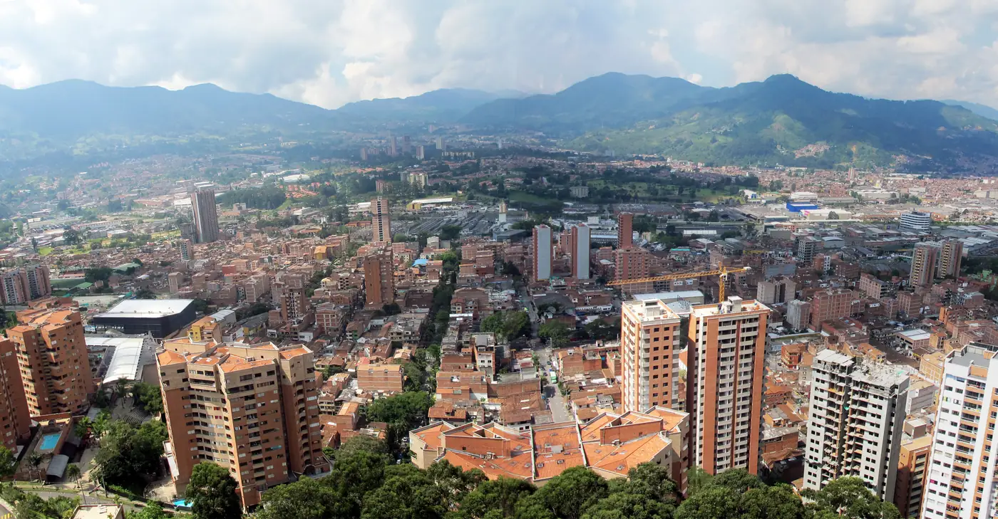 Sabaneta and the hills south of Medellín